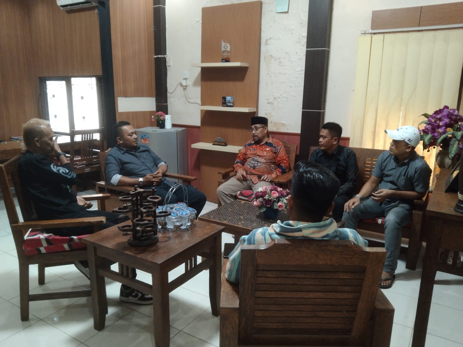 Silahturahmi HPPI ke Disperindag Inhil, dorong keamanan dan kenyamanan pasar tradisional (foto/Ayendra)
