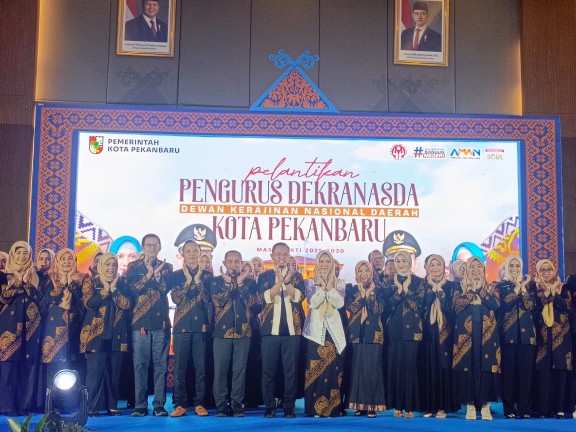Wako Pekanbaru, Agung Nugroho dorong Dekranasda angkat produk lokal ke level nasional (foto/Tata)