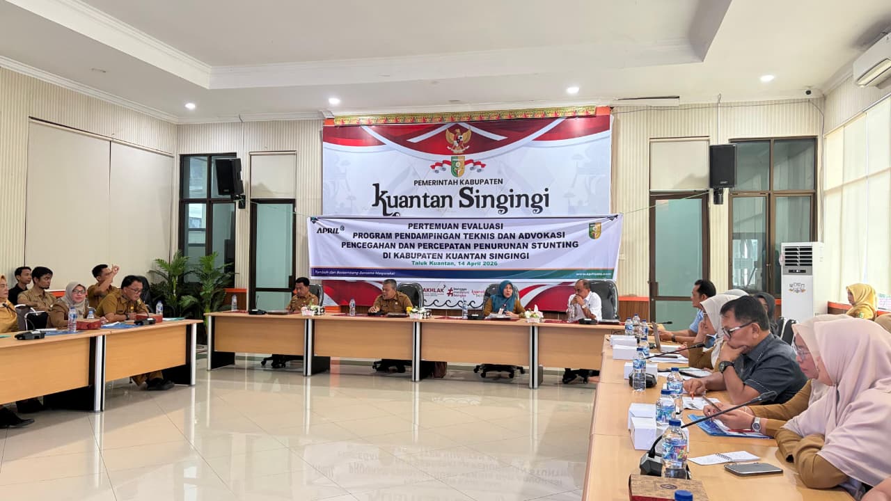 Pemkab Kuansing dan Provinsi Riau menggelar evaluasi program pendampingan teknis dan advokasi pencegahan dan percepatan penurunan stunting di Kantor Bupati Kuansing (foto/ist)