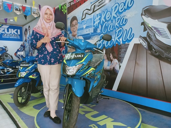 Sales counter Suzuki RJC Nangka di samping Nex II Fancy Dinamic