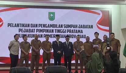 Supriyadi resmi menjabat Kadiskominfotik Riau yang baru (foto/fitri) 