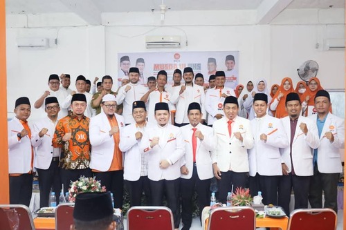 DPW PKS Riau melantik pengurus DPD PKS Kampar secara sederhana. (Foto: Istimewa)