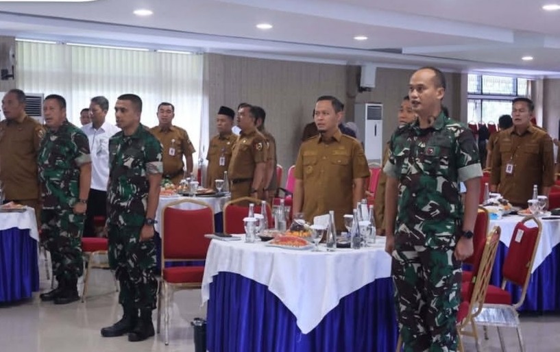 Pemko Pekanbaru memperkuat sinergi Forkopimda hadapi bencana hidrometeorologi (foto/Tata)