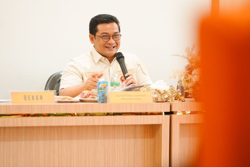 Sekdaprov Riau, Syahrial Abdi dorong kampus berperan aktif tingkatkan kualitas pelayanan publik (foto/MCR)