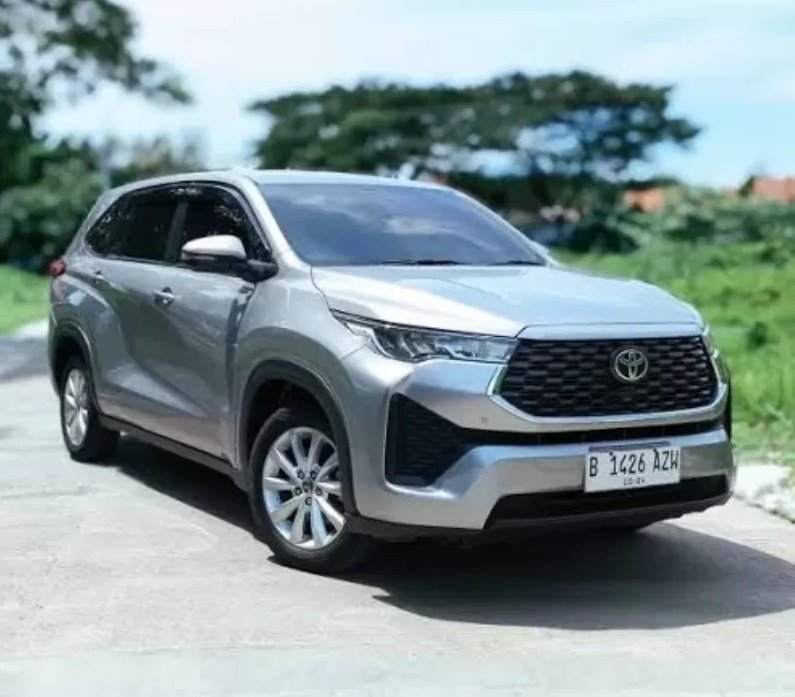 Kijang Innova Zenix.