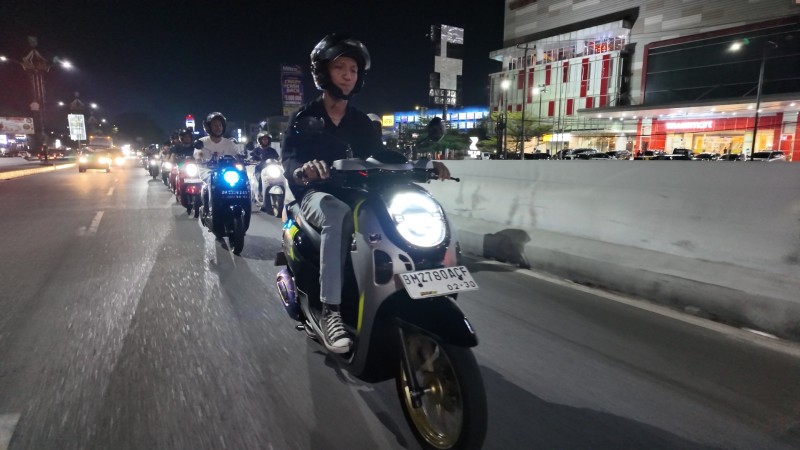 Capella Honda gelar Scoopy Veloreativity Night Ride di Pekanbaru (foto/ist)