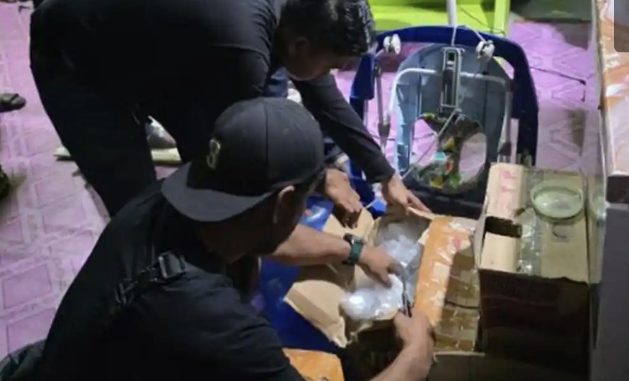 Rumah diduga sarang narkoba di Panipahan digerebek tim gabungan (foto/tribunpku)