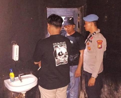 Polisi saat razia di THM.