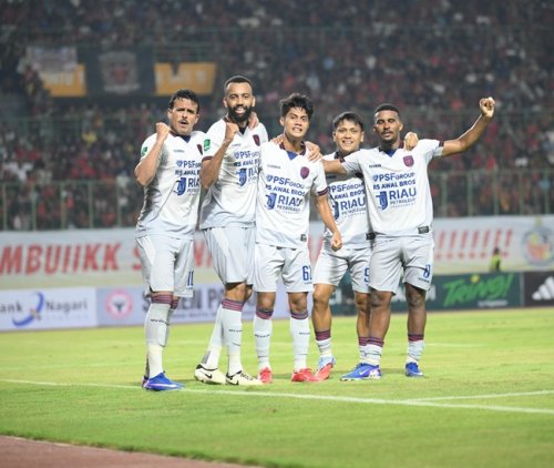 PSPS Pekanbaru.