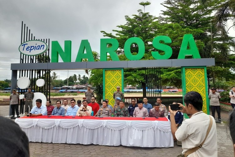 Bupati Suhardiman Amby beberkan persiapan FPJ 2025 sudah hampir rampung (foto/ultra)