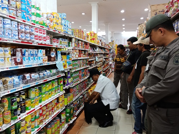 Sidak ikan sarden dalam kemasan