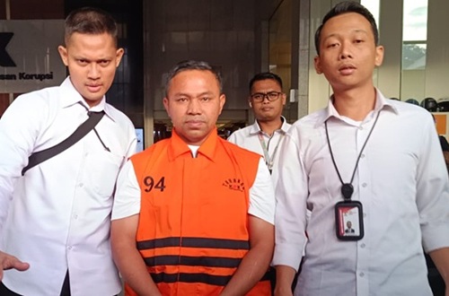 Gubernur Riau nonaktif, Abdul Wahid akan menjalani sidang perdana kasus dugaan korupsi hari ini.(foto: int)