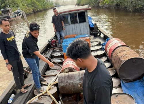 Polisi Sita 10 Ribu Liter Solar Subsidi Ilegal di Dua Wilayah Riau.(foto: mcr)