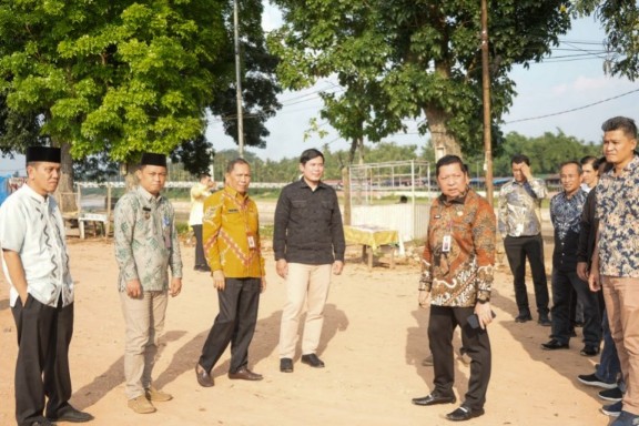 Rombongan Pemprov meninjau lokasi pelaksanaan MTQ tingkat Provinsi Riau di Kuansing (foto/ultra)