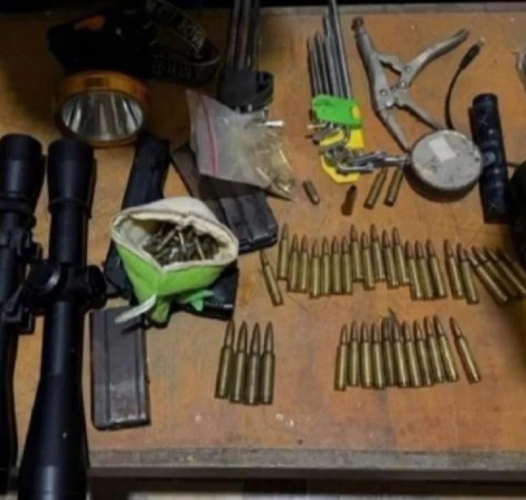 Polres Pelalawan melakukan pengecekan TKP terkait temuan gajah mati di Ukui (foto/Andy)