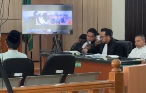UAS jadi saksi di sidang lanjutan untuk meringankan Abdul Wahid di PN Pekanbaru.(foto: meri/halloriau.com)