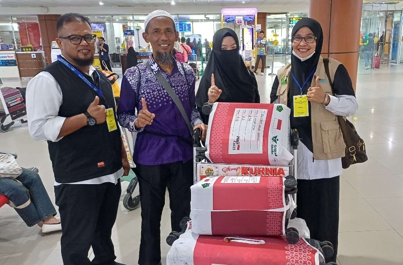 Dua jemaah haji asal Riau terakhir tiba di Pekanbaru (foto/rripekanbaru)