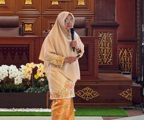 Bupati Siak Afni Z membuka TPP pejabat Siak yang membebani APBD selama ini di hadapan wartawan, Kamis (7/8/2025). 