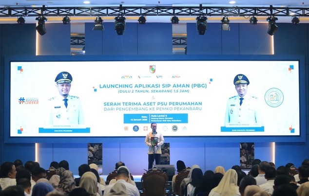 Walikota Pekanbaru, Agung Nugroho, meluncurkan aplikasi "Sip Aman".