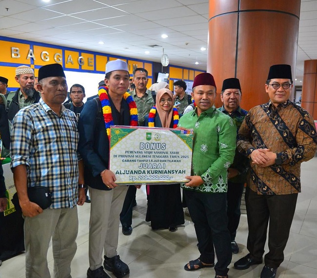 Gubernur Riau sambut juara STQH Nasional 2025, beri bonus Rp200 juta.
