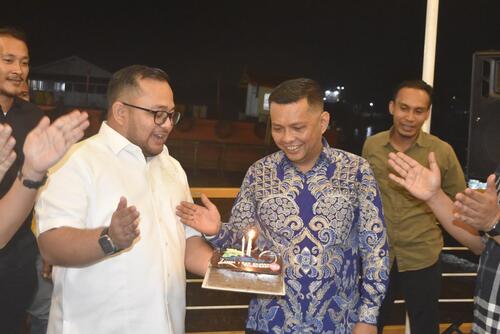 DPC Demokrat Pekanbaru merayakan HUT ke-24. (Foto: Mimi Purwanti)