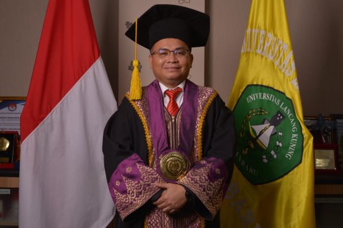 ‎Rektor Unilak, Prof. Dr. Junaidi (foto/ist)