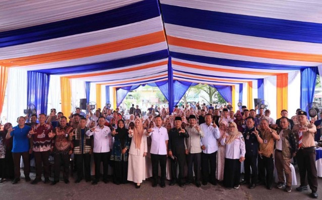 Walikota Pekanbaru, Agung Nugroho meluncurkan program Satu ASN Satu RW (foto/Tata)