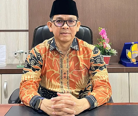 Kepala Kanwil Kementerian Haji dan Umrah Riau, Defizon.