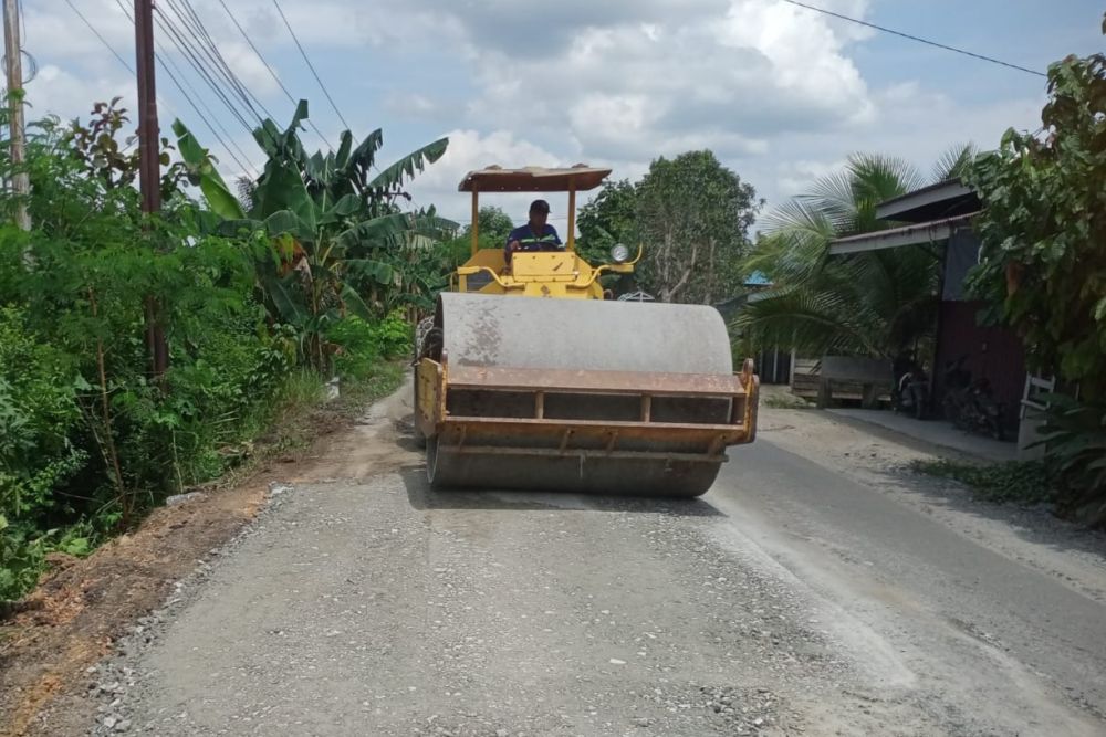 Pemprov Riau Genjot Pembangunan Jalan Strategis Meski Terbatas Anggaran (foto/MCR)
