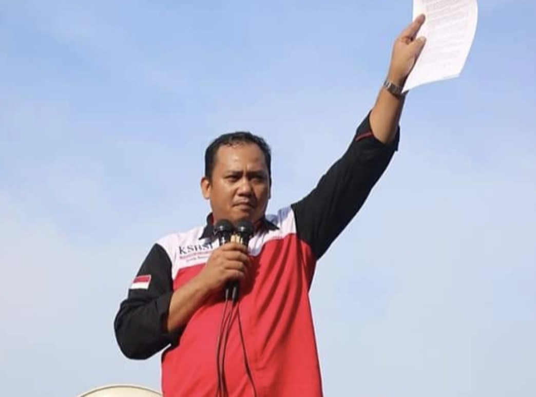 Koordinator Wilayah KSBSI Riau, Juandy Hutauruk soroti pembahasan UMP 2026 (foto/iat)