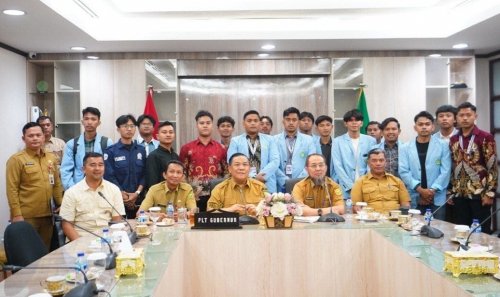 Plt Gubri SF Hariyanto Terima Audiensi Mahasiswa Universitas Riau (foto/int)