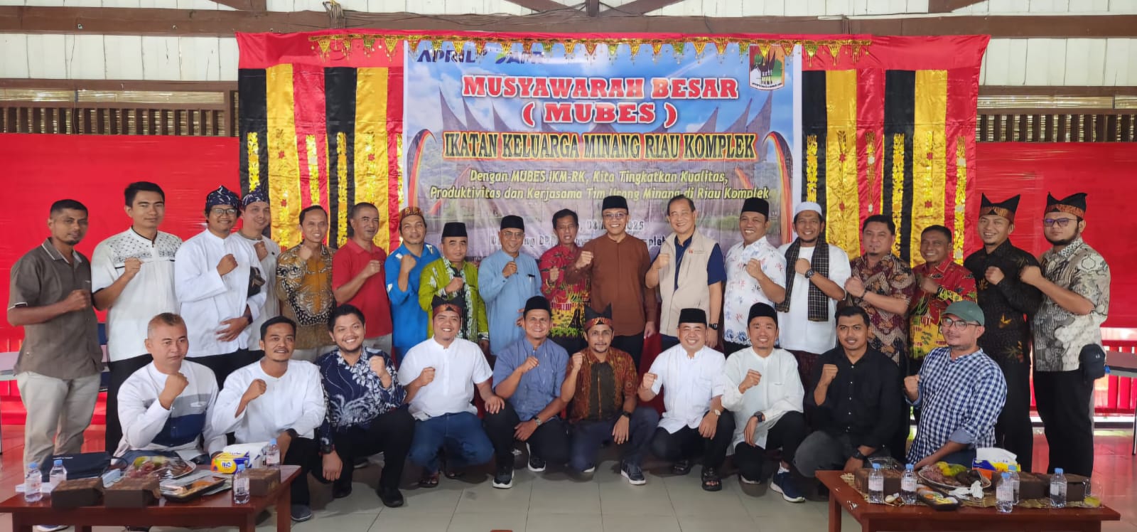 Ikatan Keluarga Minang Riau Komplek PT RAPP sukses gelar Mubes pada Sabtu (3/5/2025) di Balairung Gedung CD Center, Pangkalan Kerinci. (Foto Ist)