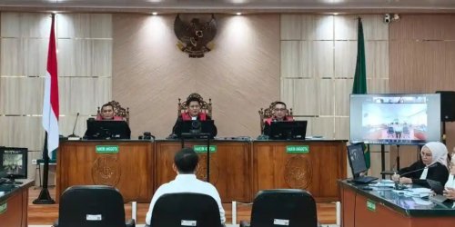 Mantan tenaga ahli Gubri nonaktif, Abdul Wahid menjadi saksi untuk eks Kadis PUPR Riau (foto/tribunpku)