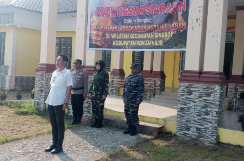 Apel Kesiapsiagaan Karhutla di Sinaboi.(foto: afrizal/halloriau.com)