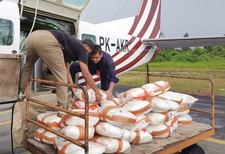Hujan buatan jadi andalan, Riau semai 5 ton garam ke awan potensial (foto/int)