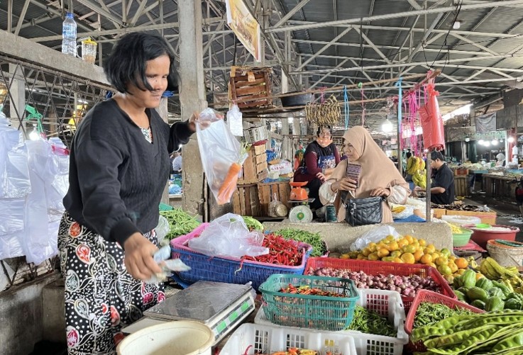 Meski maraknya demo, harga sembako di Pekanbaru tetap stabil (foto/Mg2)