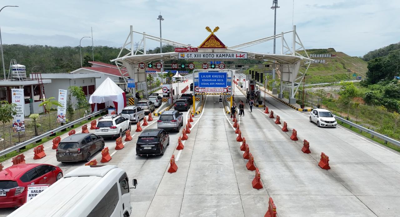 Lalu lintas di Jalan Tol Pekanbaru-XIII Koto Kampar alami peningkatan signifikan selama libur panjang Tahun Baru Islam (foto/ist)