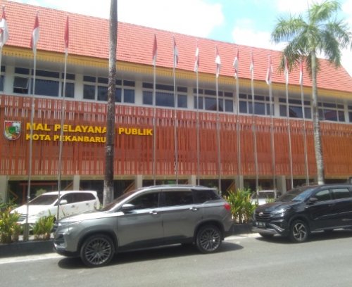 Gedung Mal Pelayanan Publik Kota Pekanbaru.