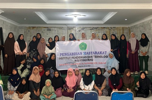 Kegiatan pelatihan public speaking di Panti Asuhan 