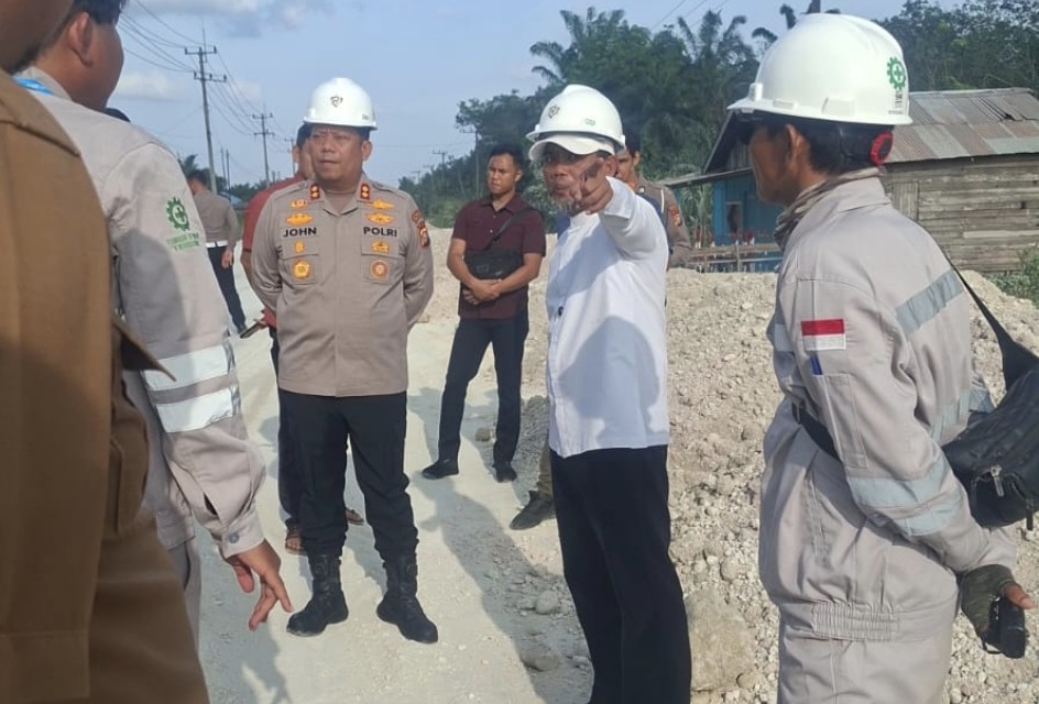 H-9 Lebaran, rekonstruksi Jalintim Km 74–83 Pelalawan ditargetkan tuntas dengan kondisi Base B (foto/Andy)
