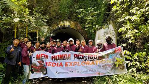PT CDN ajak jurnalis dan vlogger menjelajahi Kabupaten Kampar menggunakan New Honda PCX160 RoadSync. (Foto: Istimewa)