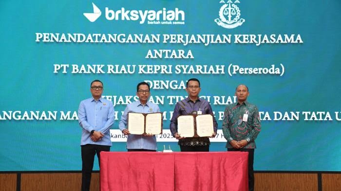 BRK Syariah teken kerja sama strategis dengan Kejati Riau dan Lima Kejari (rilis)