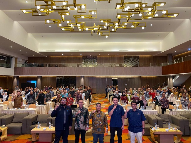 Manajemen EMP Bersama SKK Migas dan Riau Petroleum pada saat pembukaan Vendor Day Bersama 60 perusahaan di Pekanbaru, 28 Oktober 2025.