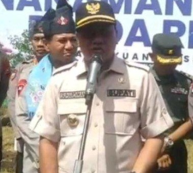 Bupati Kuantan Singingi (Kuansing), Suhardiman Amby.