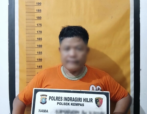 Pelaku Pengancaman Terhadap Penjual Nasi Goreng Diamankan Polres Inhil. (Foto: Ayendra)