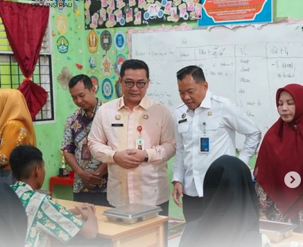 Sekretaris Daerah Provinsi Riau, Syahrial Abdi.