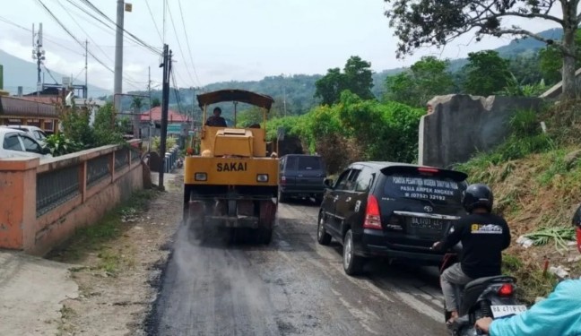 Pemprov Sumbar kebut perbaikan jalan jelang mudik Lebaran 1446 H (foto/Antarasumbar)