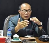 Ketua Komisi I DPRD Pekanbaru, Robin Eduar.