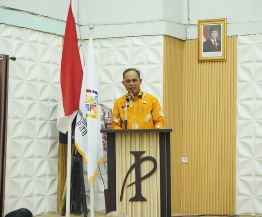 Bupati Indragiri Hilir, H. Herman.