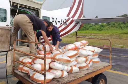 Operasi pesawat modifikasi cuaca di Riau.(foto: mcr)